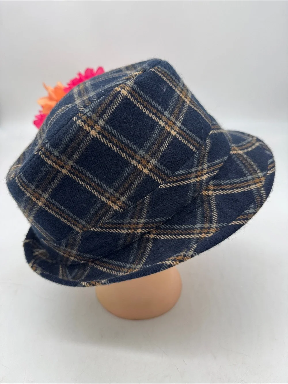 D & Y Plaid Hat with Tan & Cream Windowpane